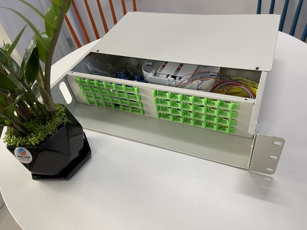 Hộp phối quang ODF 48Fo SC/UPC cố định
